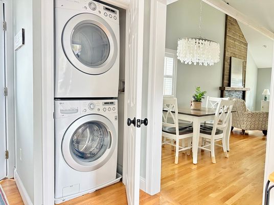Dining room, Interior, Utility Closets, Washer, Wood Texture Flooring