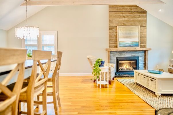 Chandelier, Fireplace, Interior, Recessed Lighting, Wood Texture Flooring