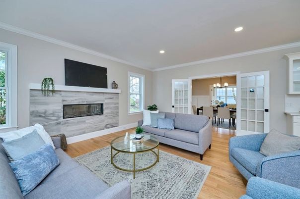 Chandelier, Dining room, Fireplace, Interior, Living room, Recessed Lighting, Wood Texture Flooring
