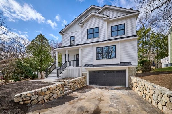 Attached, Exterior, Facade, Farmhouse