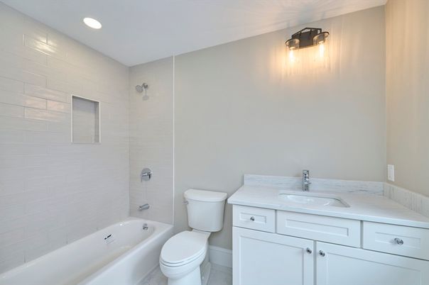 Bathroom, Interior, Recessed Lighting