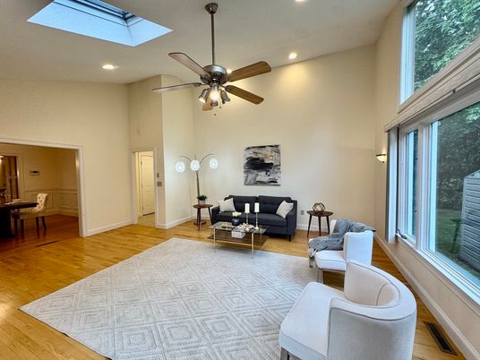Dining room, Interior, Living room, Recessed Lighting, Wood Texture Flooring
