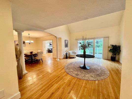 Chandelier, Dining room, Fireplace, Interior, Wood Texture Flooring
