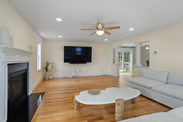 Fireplace, Interior, Living room, Recessed Lighting, Wood Texture Flooring