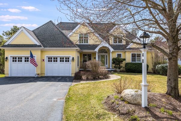Attached, Exterior, Facade, Cape Cod