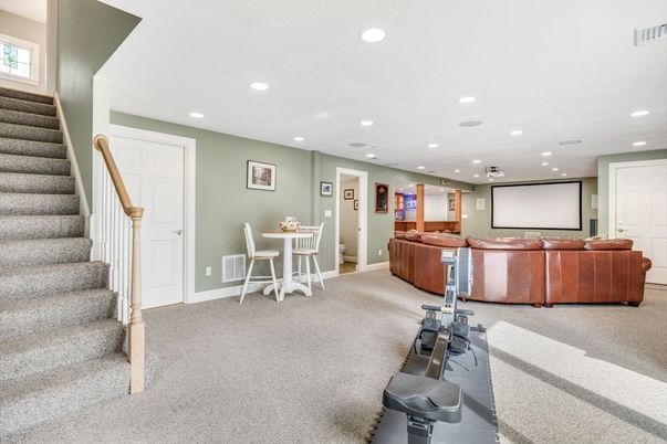 Dining room, Interior, Living room, Projection Screen, Recessed Lighting, Theatre Room