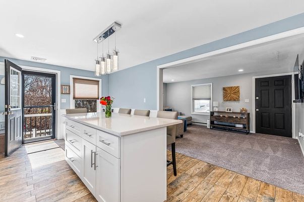 Dining room, Interior, Kitchen, Pendant Lights, Recessed Lighting, Wood Texture Flooring