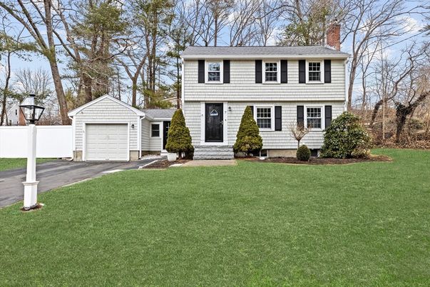 Attached, Detached Garage, Exterior, Facade, Split Level