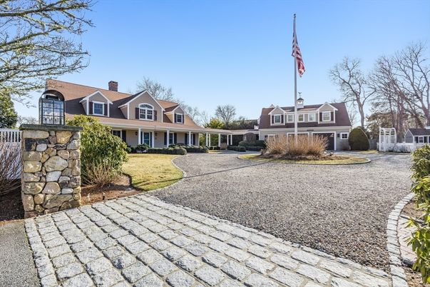 Backyard, Exterior, Facade, Cape Cod