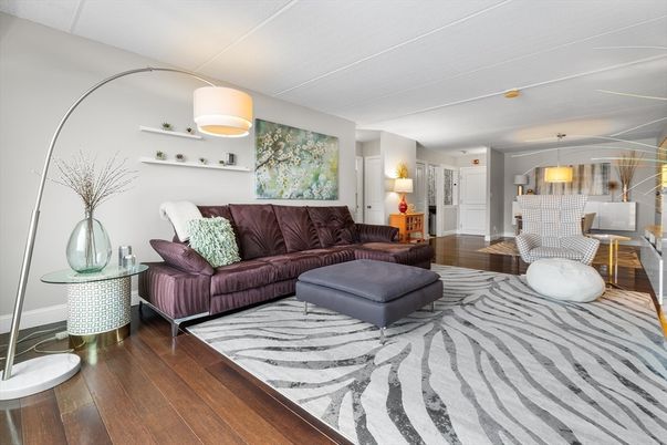 Interior, Living room, Pendant Lights, Wood Texture Flooring
