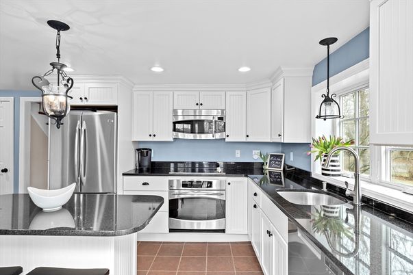 Interior, Kitchen, Pendant Lights, Recessed Lighting, Stainless Steel Appliances