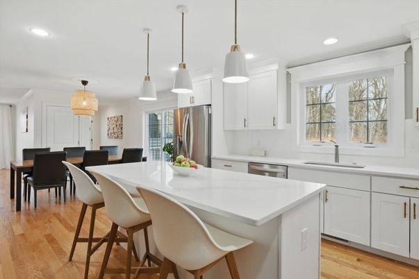 Dining room, Interior, Kitchen, Pendant Lights, Recessed Lighting, Stainless Steel Appliances, Wood Texture Flooring