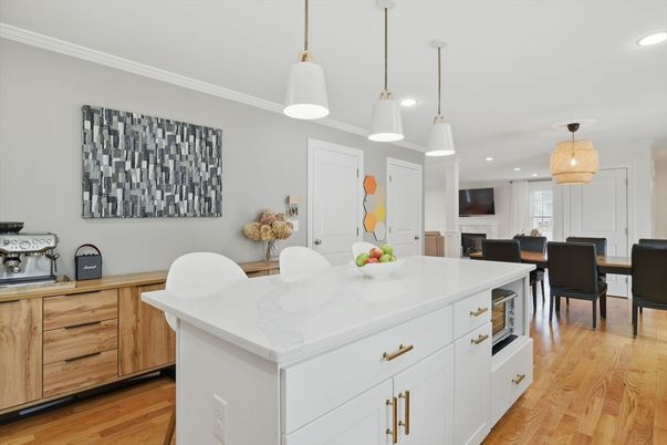 Dining room, Interior, Kitchen, Pendant Lights, Recessed Lighting, Wood Texture Flooring