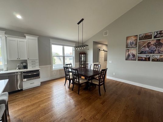 Dining room, Interior, Kitchen, Pendant Lights, Recessed Lighting, Wood Texture Flooring