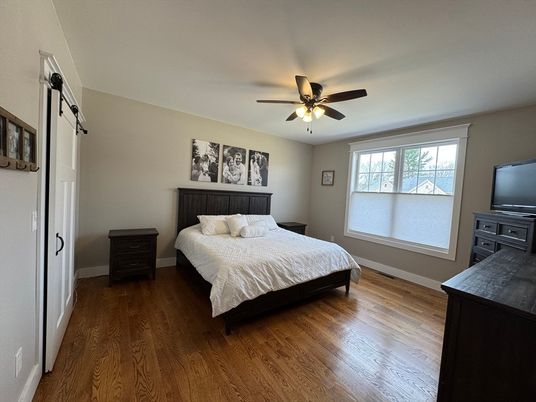 Bedroom, Interior, Wood Texture Flooring