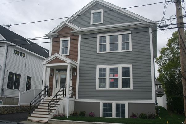 Exterior, Facade, Queen Anne Victorian