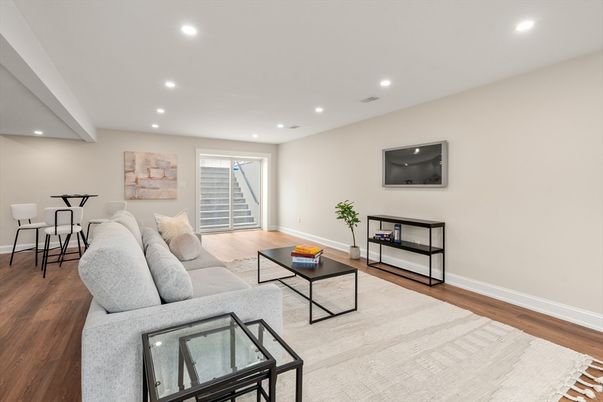 Interior, Living room, Recessed Lighting, Wood Texture Flooring
