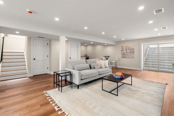 Interior, Living room, Recessed Lighting, Wood Texture Flooring