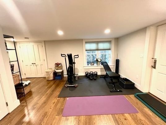 Fitness Equipment, Interior, Recessed Lighting, Wood Texture Flooring