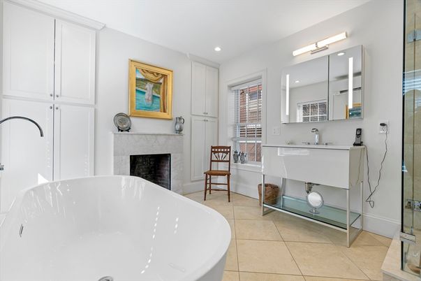 Bathroom, Fireplace, Free Standing Baths, Interior, Recessed Lighting