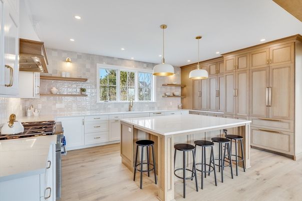 Interior, Kitchen, Pendant Lights, Recessed Lighting, Wood Texture Flooring