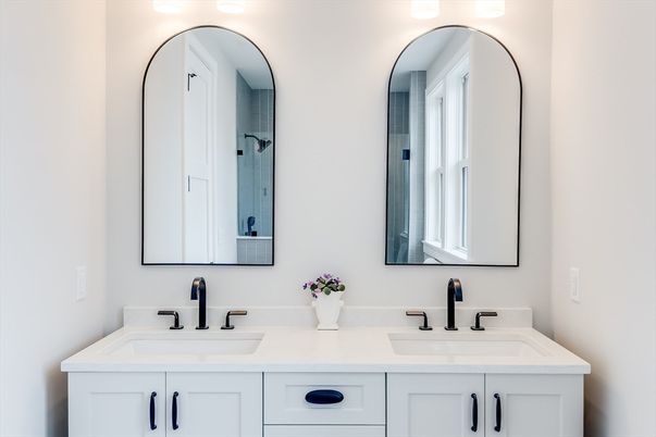 Bathroom, Dual Sink Vanities, Interior