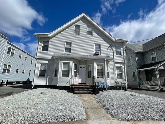 Exterior, Facade, Queen Anne Victorian