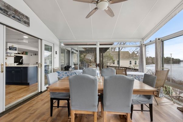 Dining room, Interior, Sun Room, Wood Texture Flooring