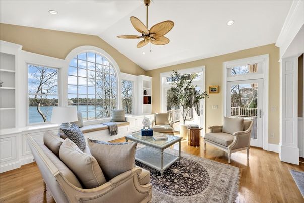 Interior, Living room, Recessed Lighting, Water, Wood Texture Flooring