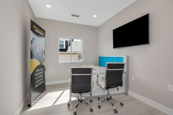 Home Office, Interior, Recessed Lighting, Wood Texture Flooring