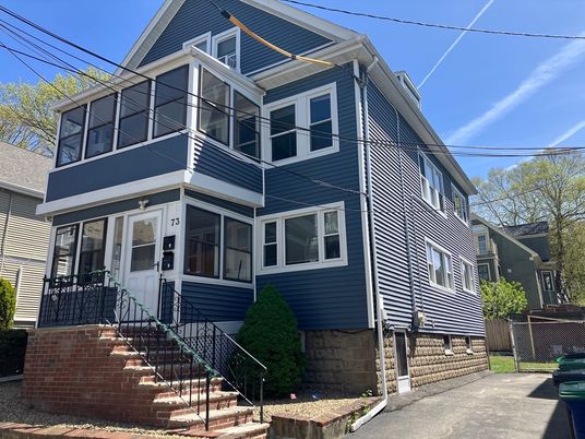 Exterior, Facade, Queen Anne Victorian
