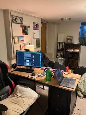 Home Office, Interior