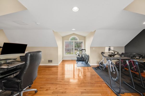 Fitness Equipment, Home Office, Interior, Recessed Lighting, Wood Texture Flooring