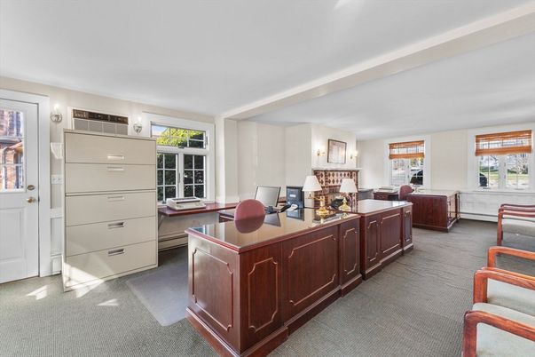 Home Office, Interior