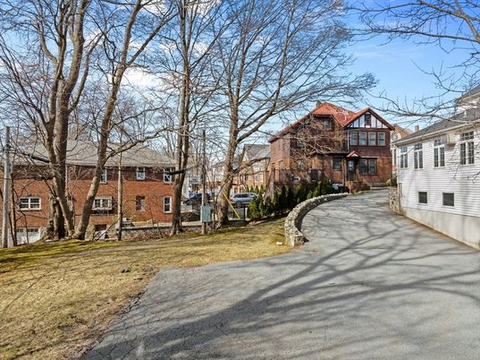 Exterior, Facade, Brick Facade, Log Home