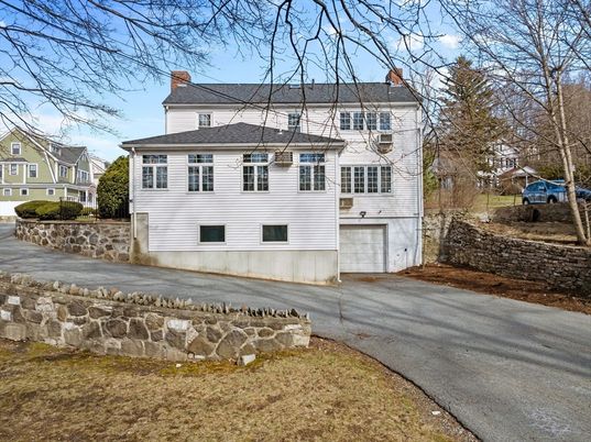 Attached, Exterior, Facade, Georgian
