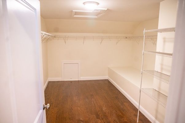 Interior, Walk-in Closets, Wood Texture Flooring