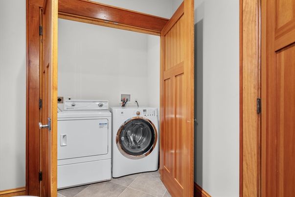 Interior, Utility Closets, Washer