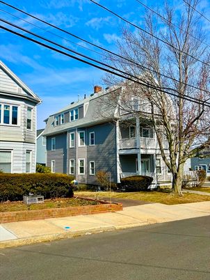 Exterior, Facade, Queen Anne Victorian