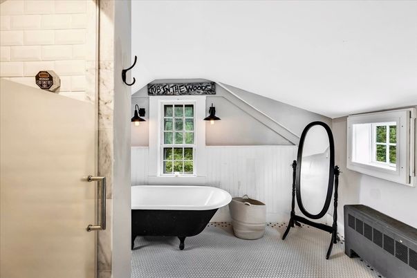 Bathroom, Free Standing Baths, Interior