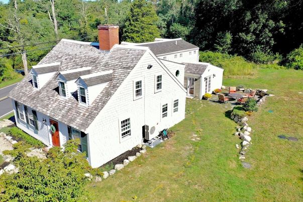 Exterior, Drone