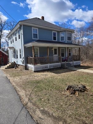 Exterior, Facade, American Foursquare