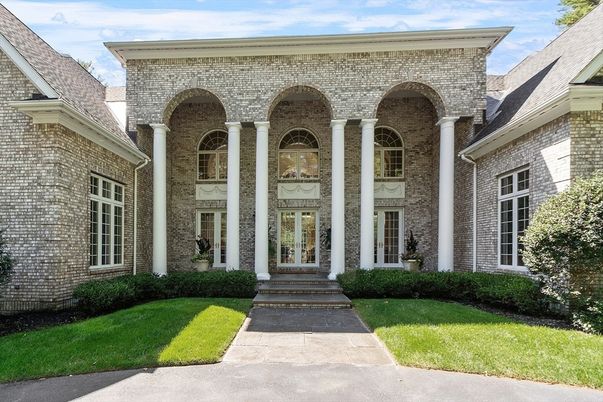 Exterior, Facade, Brick Facade, Georgian