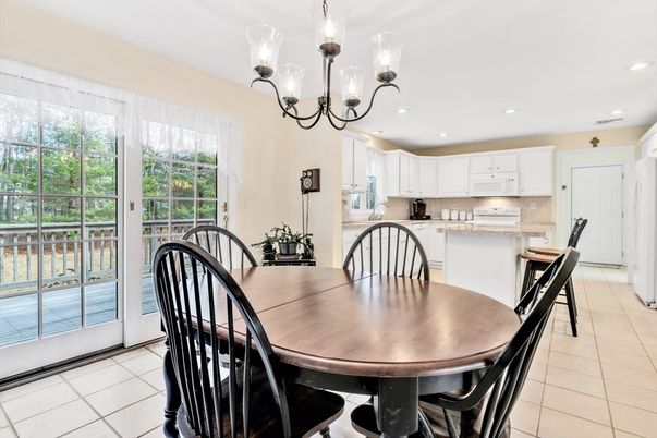 Dining room, Interior, Kitchen, Recessed Lighting, Stainless Steel Appliances