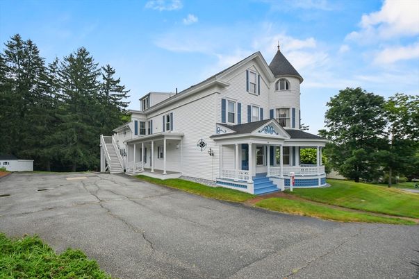Backyard, Exterior, Facade, Queen Anne Victorian