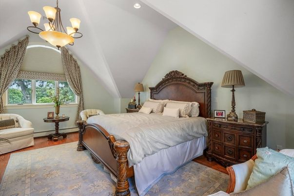 Bedroom, Interior, Pendant Lights, Recessed Lighting, Wood Texture Flooring