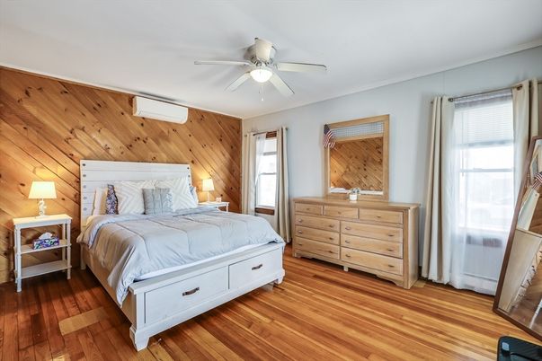 Bedroom, Interior, Wood Texture Flooring, Wooden Walls