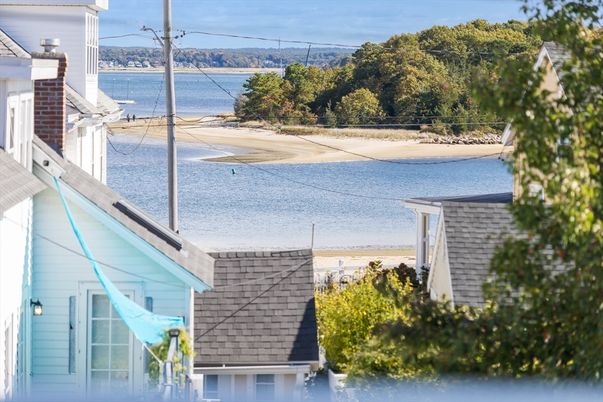 Exterior, Pool, Water