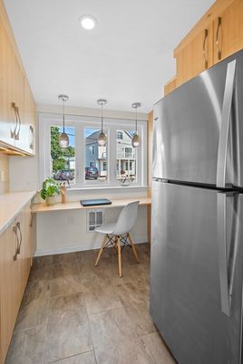 Dining room, Interior, Kitchen, Pendant Lights, Recessed Lighting, Stainless Steel Appliances