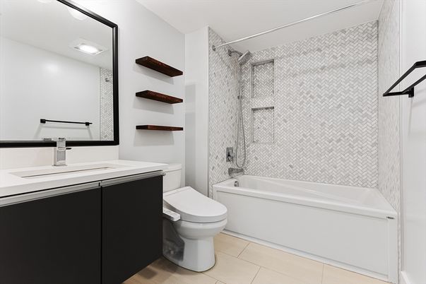 Bathroom, Interior, Recessed Lighting